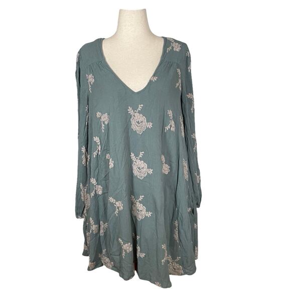 Free People Emma Embroidered Swing Dress in Misty Green Size: L - Picture 4 of 7